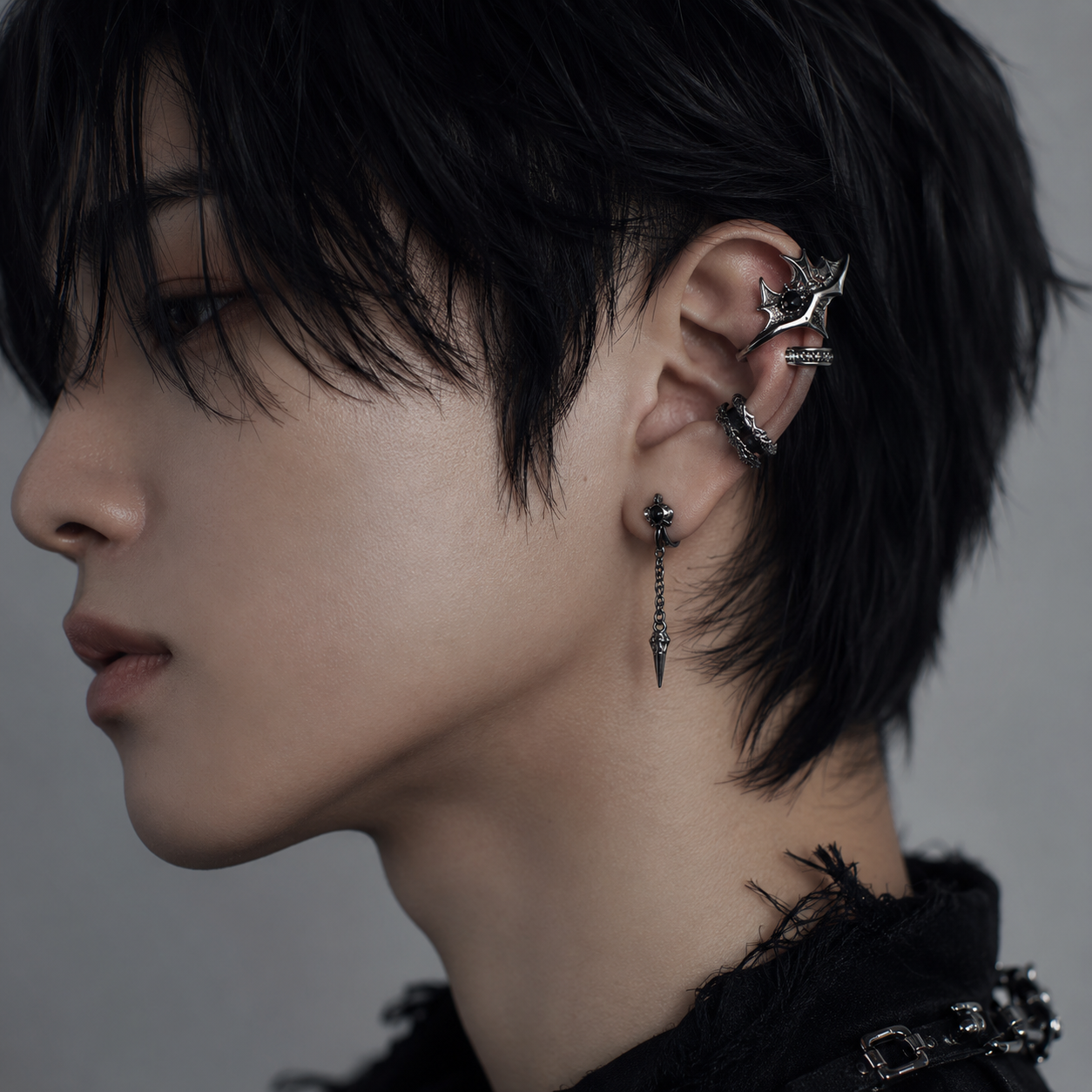 ピアス (Earrings)